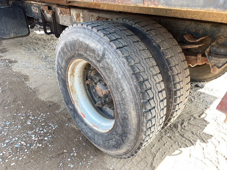 1991-ford-l8000-image-12