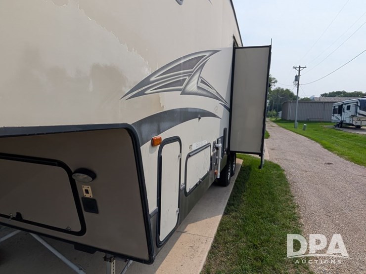 2015-crusader-lite-camper-(pz13846)-image-6