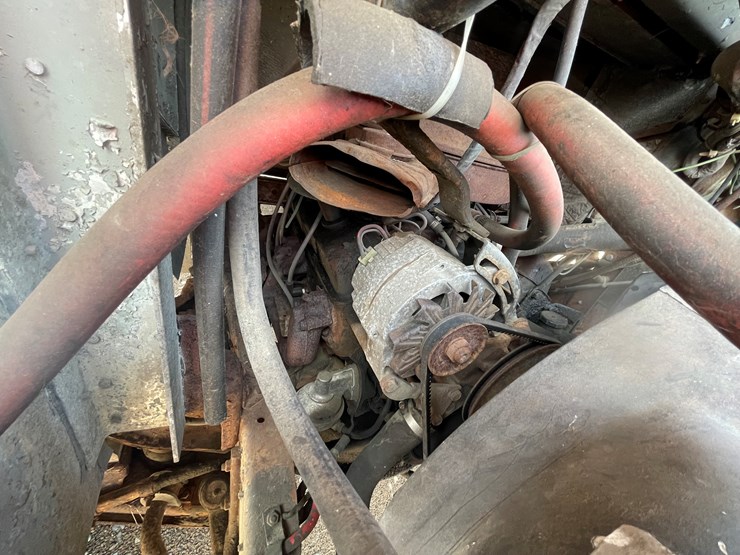 #2144-•-1982-chevrolet-kurbmaster-box-truck-(has-mn-title)-image-25