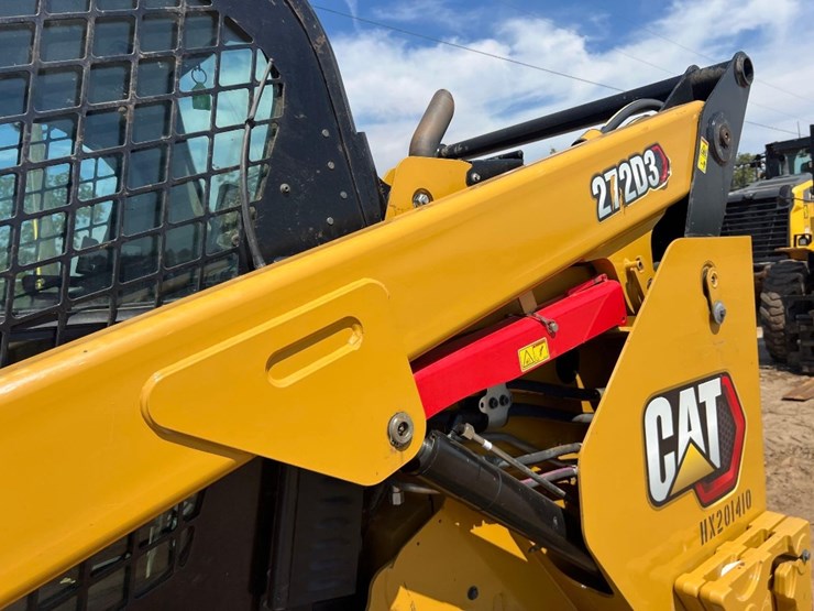 2022-caterpillar-272d3-image-16
