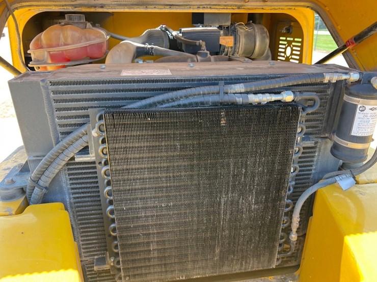 sellick-s80t4e-4ps-rough-terrain-forklift-image-21
