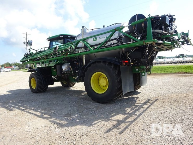 2019-john-deere-f4365-image-22