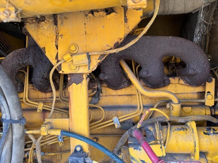 1991-deere-670b-image-52