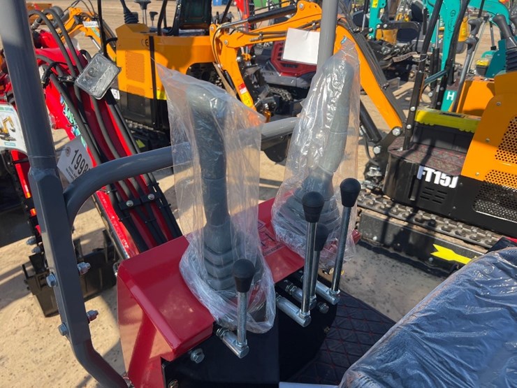 unused-future-ft13j-excavator-image-15