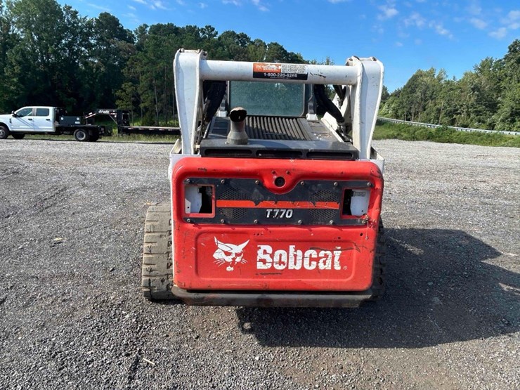 2020-bobcat-t770-image-3