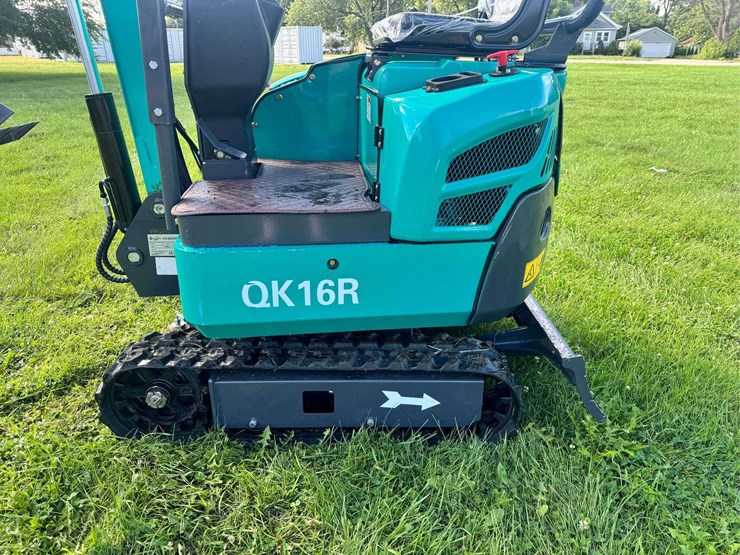 2025-cfg-industrial-qk16r-mini-excavator-...-unused-image-5