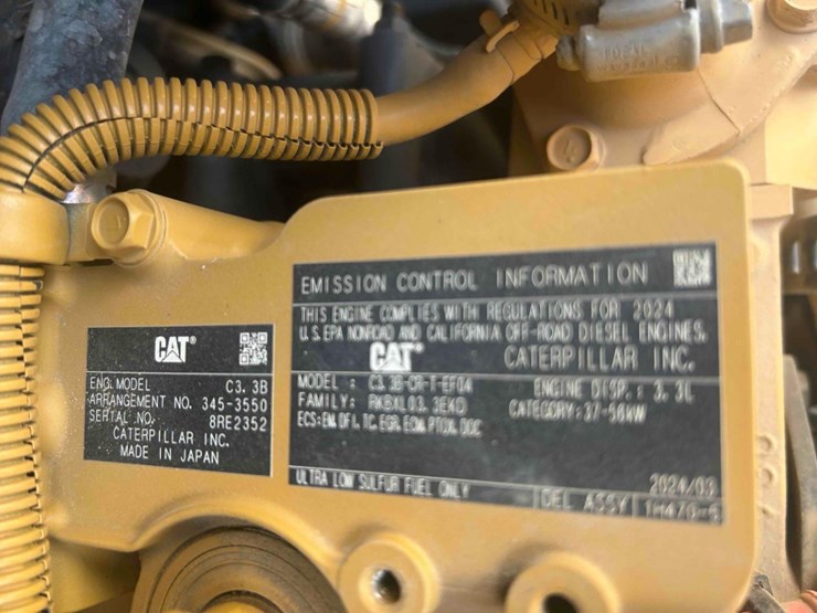 2022-caterpillar-279d3-image-16