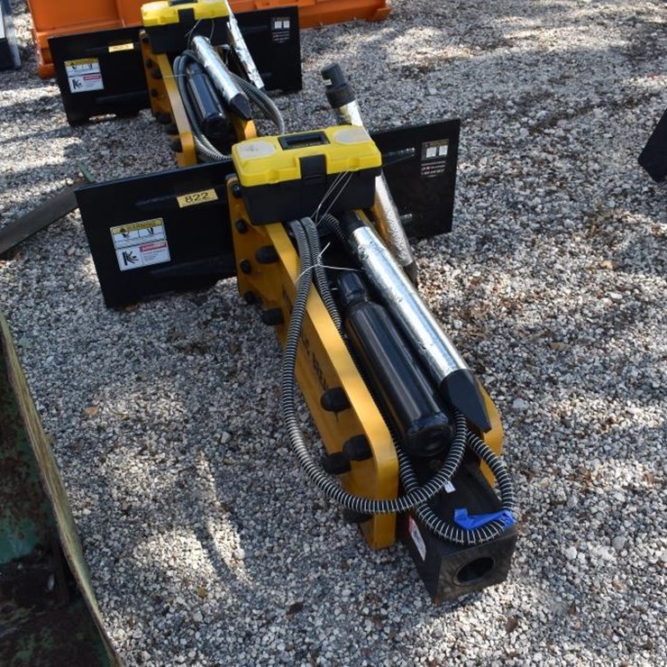 SKID STEER HYDRAULIC BREAKER