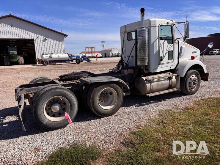 2005-kenworth-t800-image-5