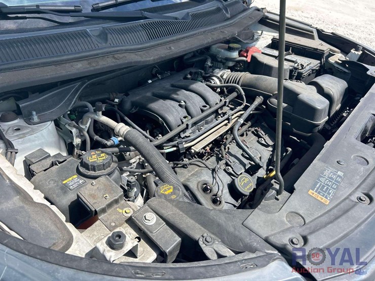 2016-ford-explorer-image-9
