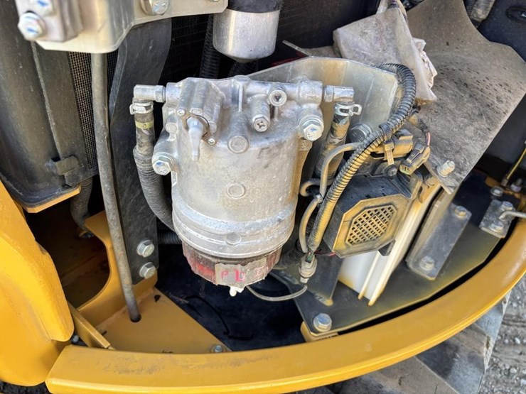 2023-deere-60g-image-45