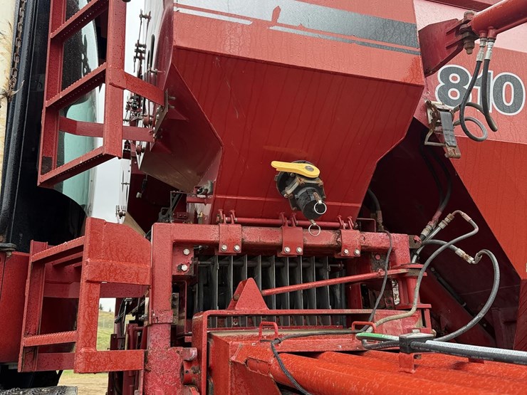 2010-case-ih-titan-3520-image-40