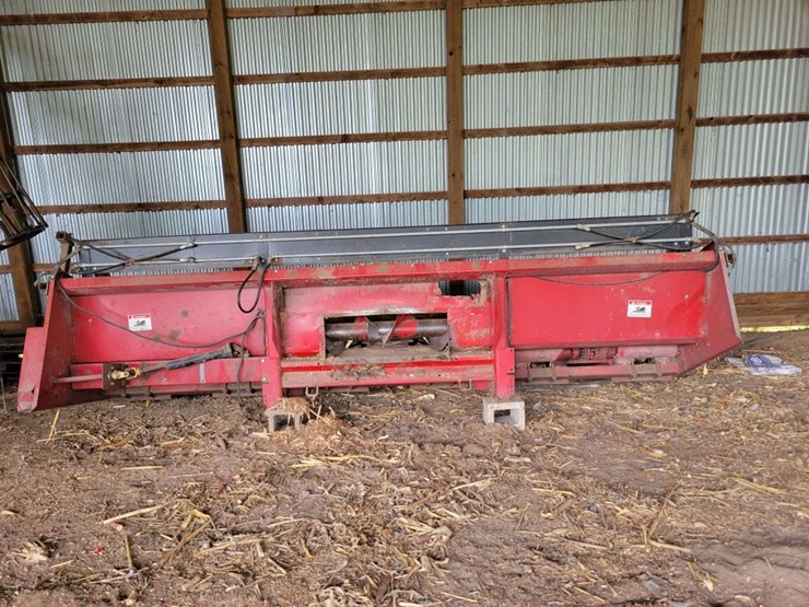 case-ih-1063-image-1