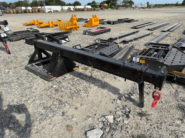 #2000-•-#26383-•-unused-giyi-132"-forklift-telescopic-boom-image-2