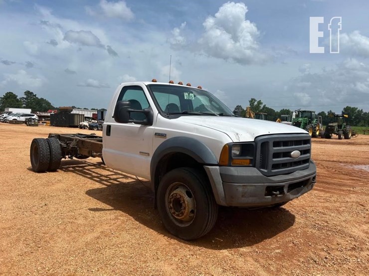 2006-ford-f550-image-4
