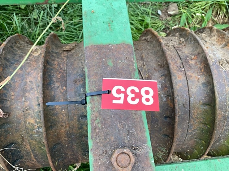 john-deere-12-image-19