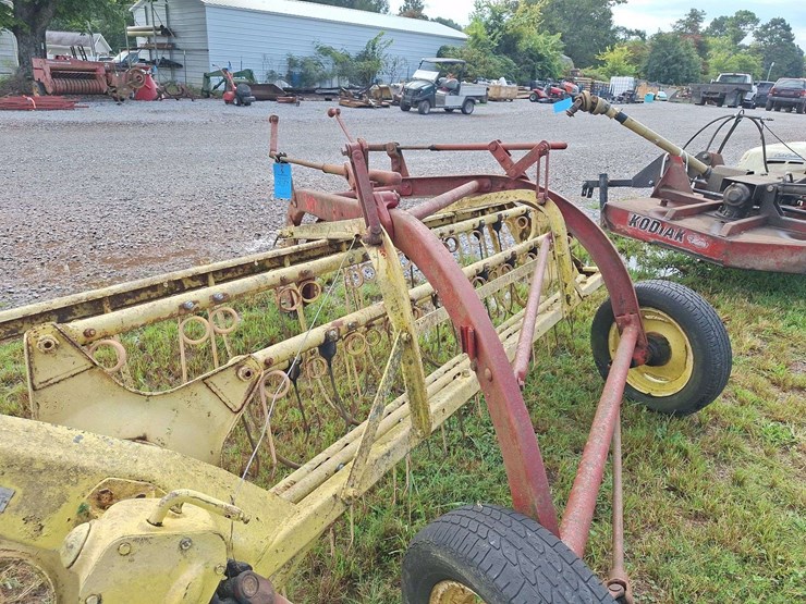 new-holland-256-image-9