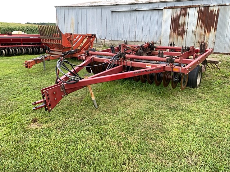case-ih-6500-image-1