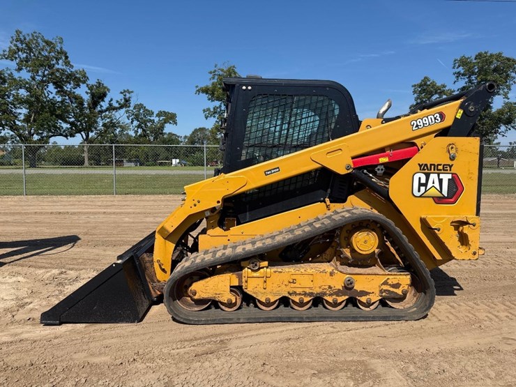 2023-caterpillar-299d3-image-1