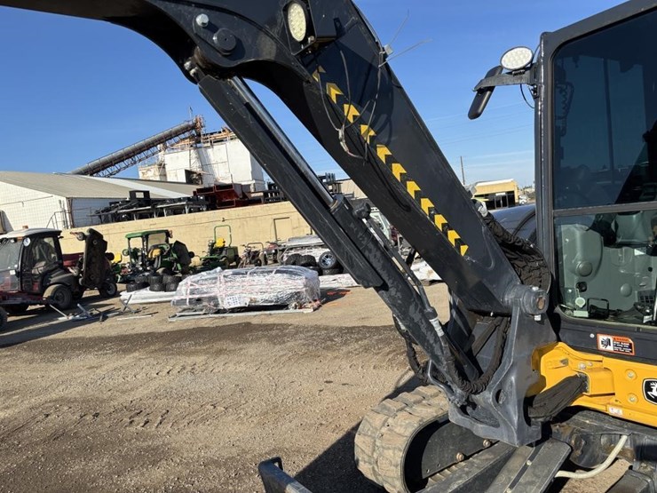 2023-deere-60g-image-19