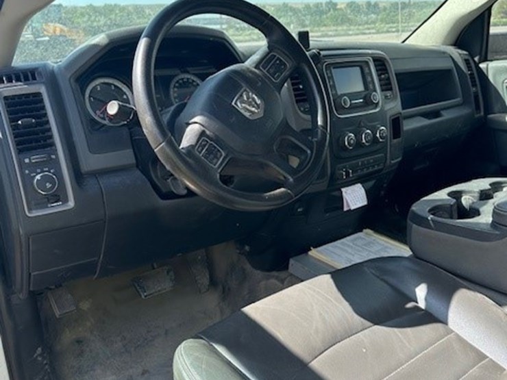 2016-dodge-ram-5500-image-5