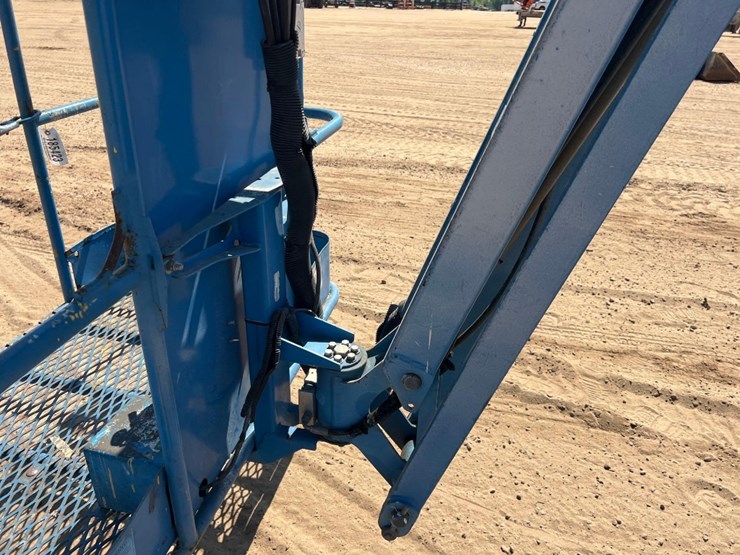 2005-genie-z-34/22-electric-telescopic-manlift-image-21