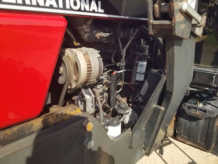 1989-case-ih-885-image-16