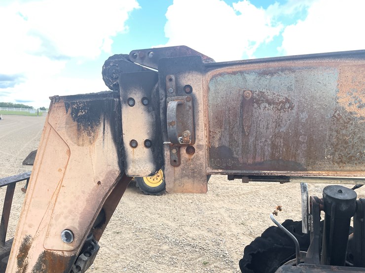 #2059-•-lull-telehandler-*non-runner*-*fire-damage*-image-72