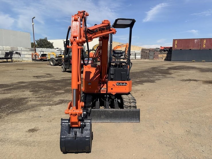 kubota-sr25-hydraulic-excavator-image-6