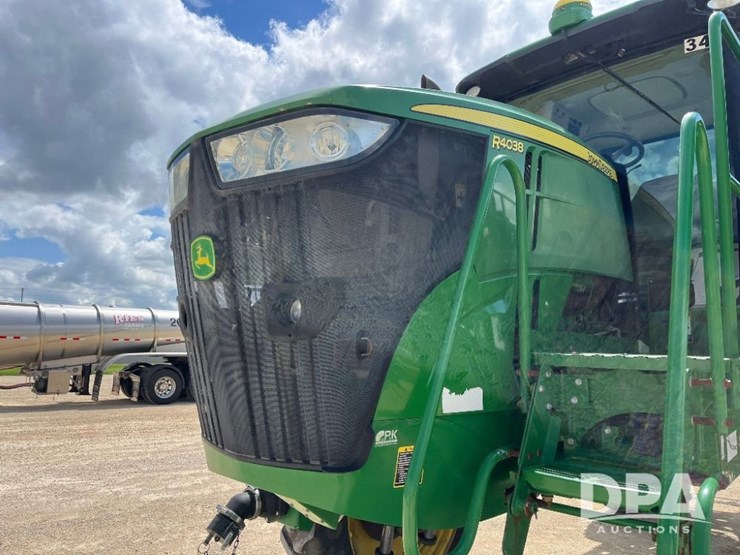 2014-john-deere-r4038-image-26