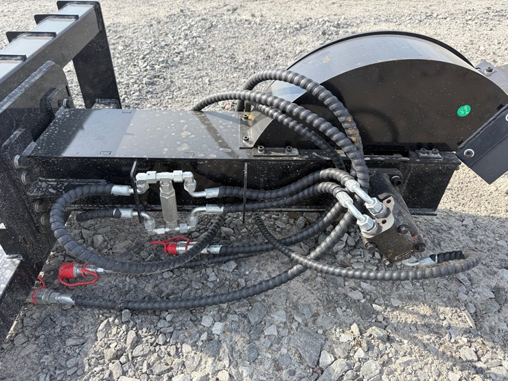 #2000-•-#26295-•-unused-giyi-skid-steer-stump-grinder-dszymj250762-image-9