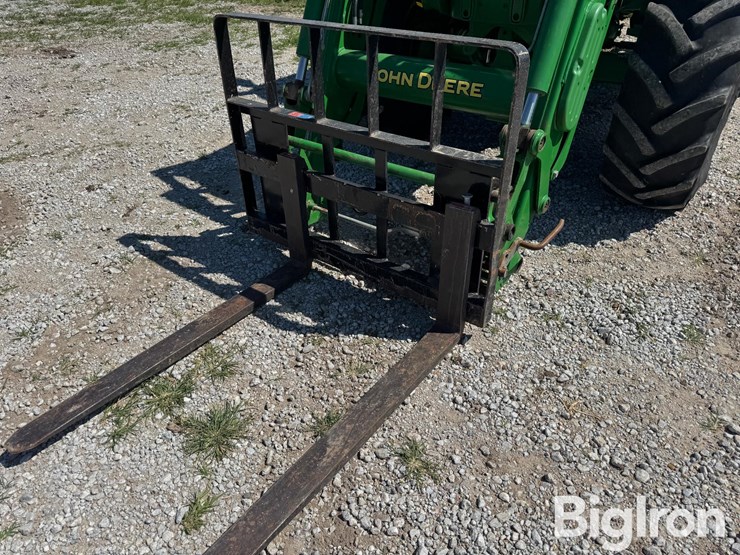 2014-john-deere-6125r-image-18