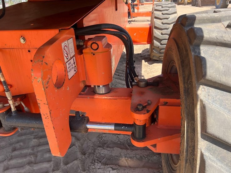 2006-jlg-660sj-image-14