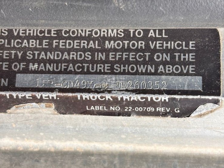 1988-peterbilt-377-image-99