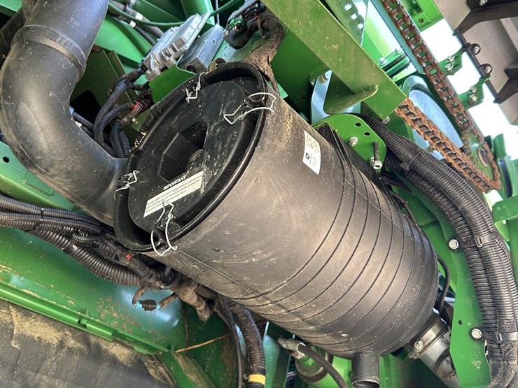 2021-john-deere-s790-image-22