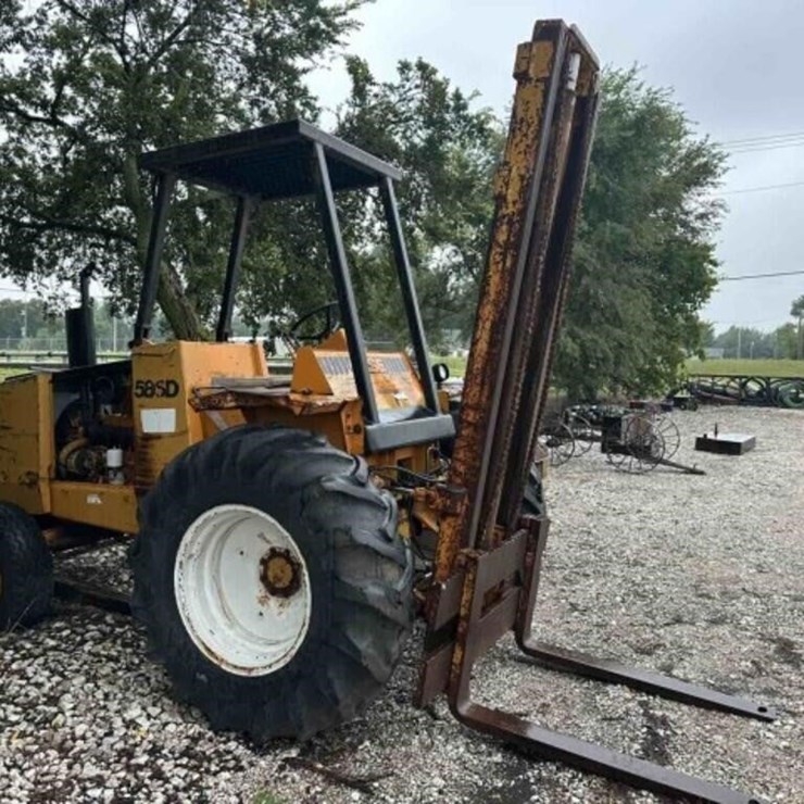 CASE 586D