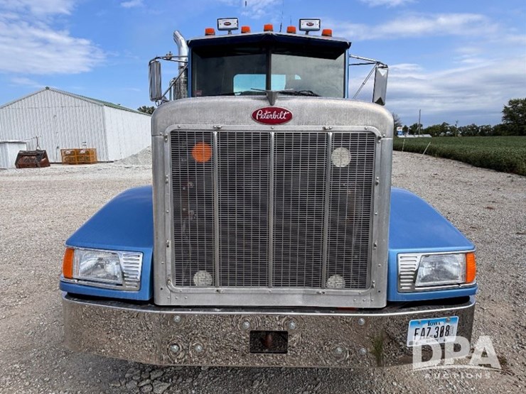 1988-peterbilt-377-image-4