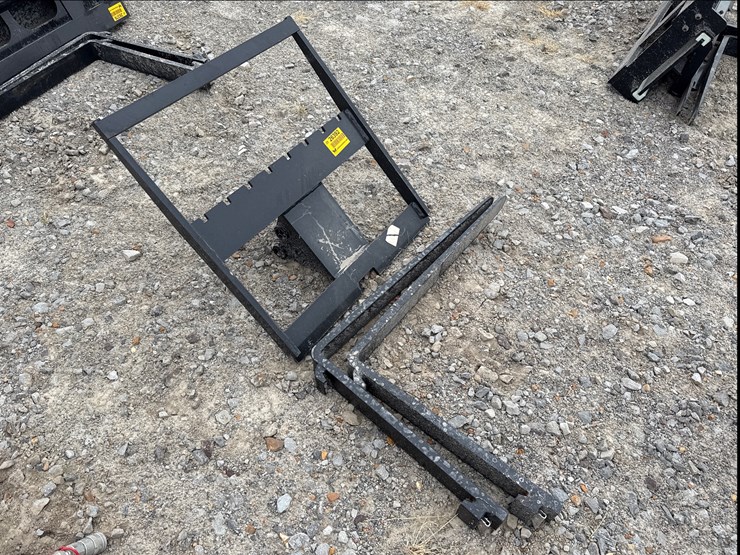 #230-•-#26392-•-unused-visec-mini-excavator-forks-image-3