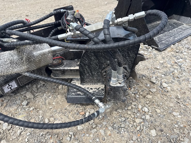 #230-•-#26349-•-unused-giyi-mini-skid-steer-stump-grinder-szymj250736-image-9
