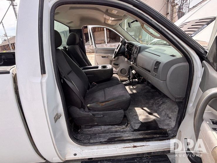 2012-gmc-sierra-2500-image-57