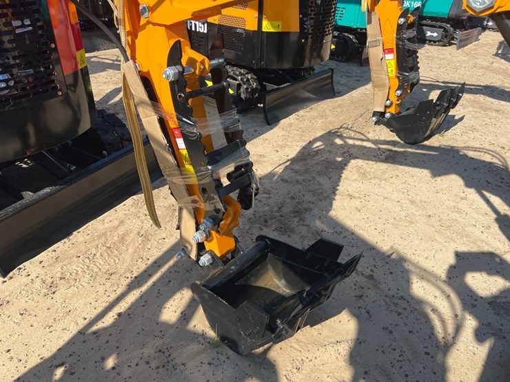 unused-future-ft13cj-excavator-image-10