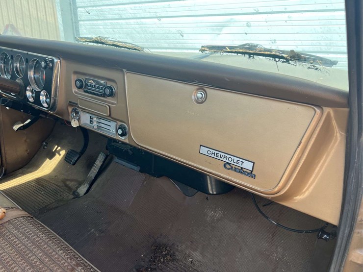 1969-chevy-c20-custom-camper-image-118