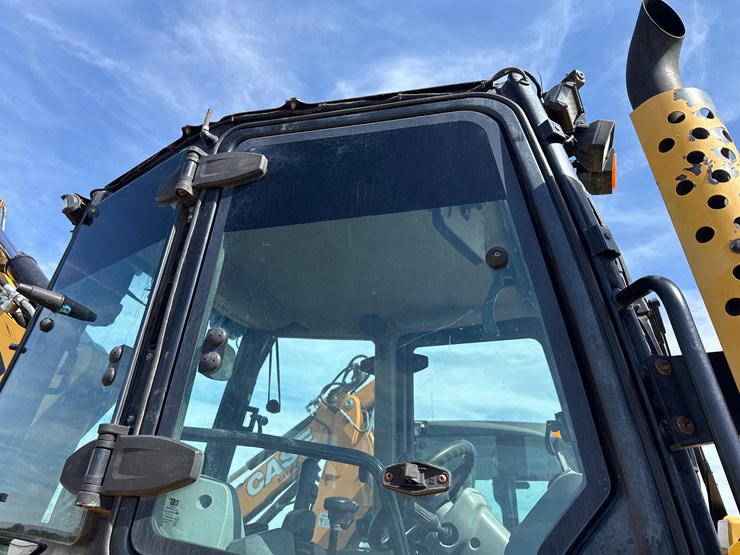 #160-•-#27079-•-caterpillar-f20f-2-4x4-backhoe-loader-image-23