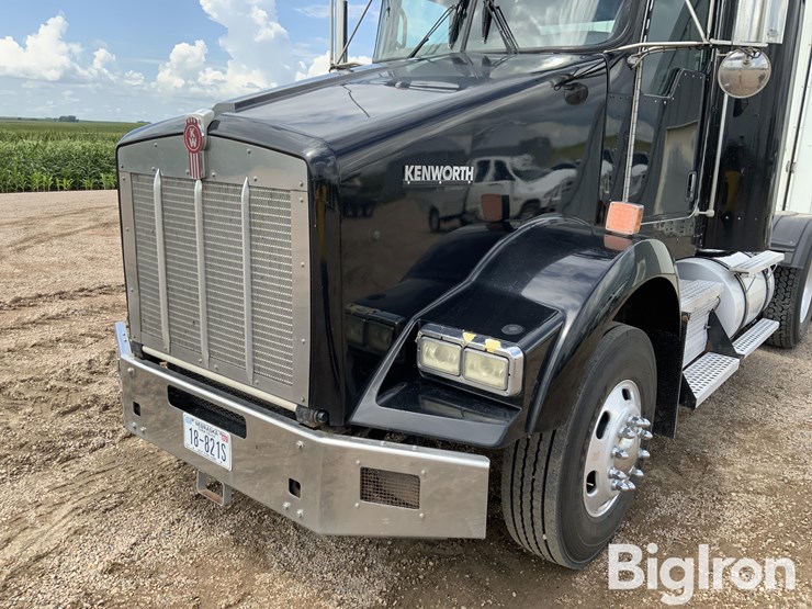 2008-kenworth-t800-image-12