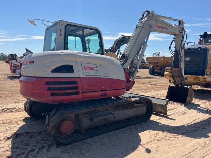 2019-takeuchi-tb290-image-3