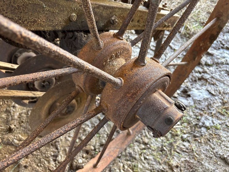 superior-7ft-grain-drill-image-40