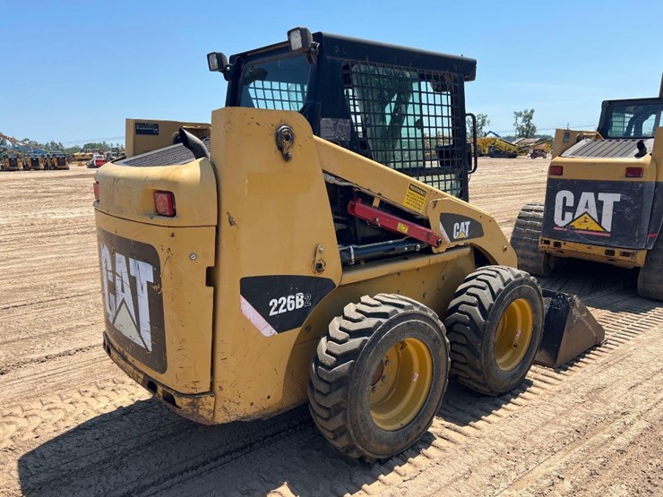 2008-caterpillar-226b2-image-4