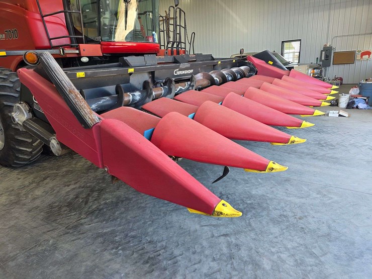 2001-geringhoff-rota-disc-8-row-30”-chopping-corn-head,-red-poly-snouts,-headsite,-flagship-hookup,-image-3