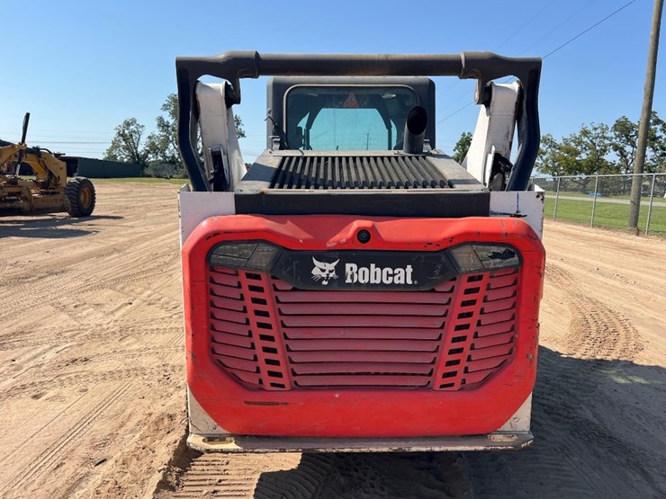 2021-bobcat-t64-image-3