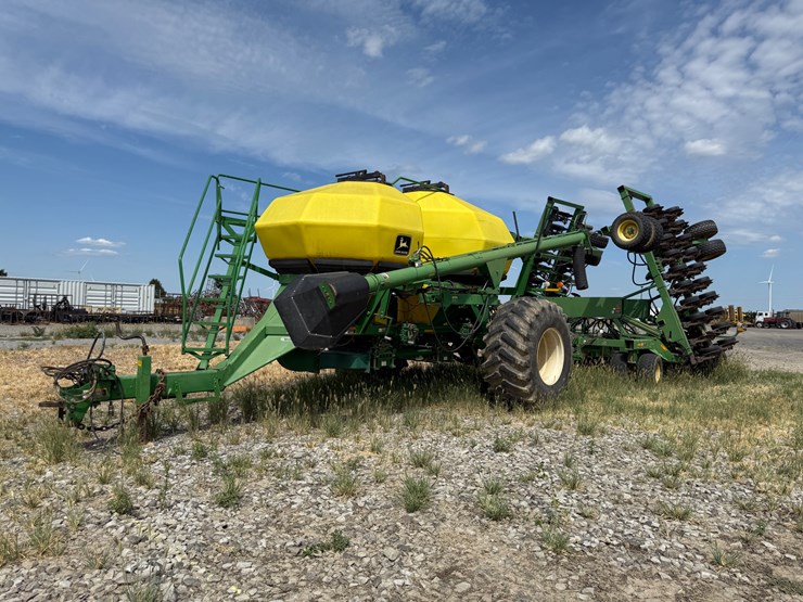 john-deere-1900-image-1